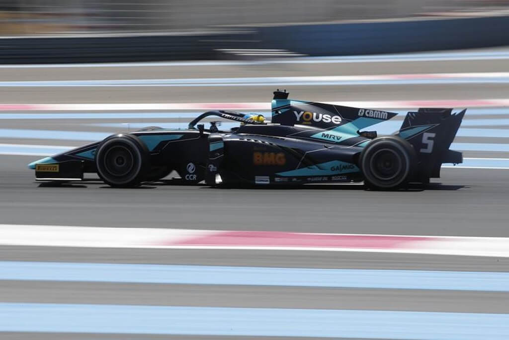 Sérgio Sette Câmara larga na pole position na F2, em Paul Ricard, na França